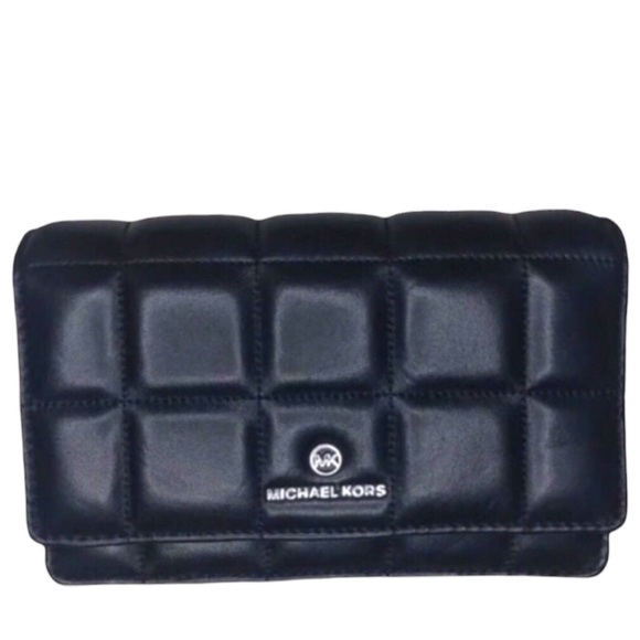 Michael Kors Black Quilted Lamb Smartphone Crossbodyw/LeatherChain - Picture 2 of 14